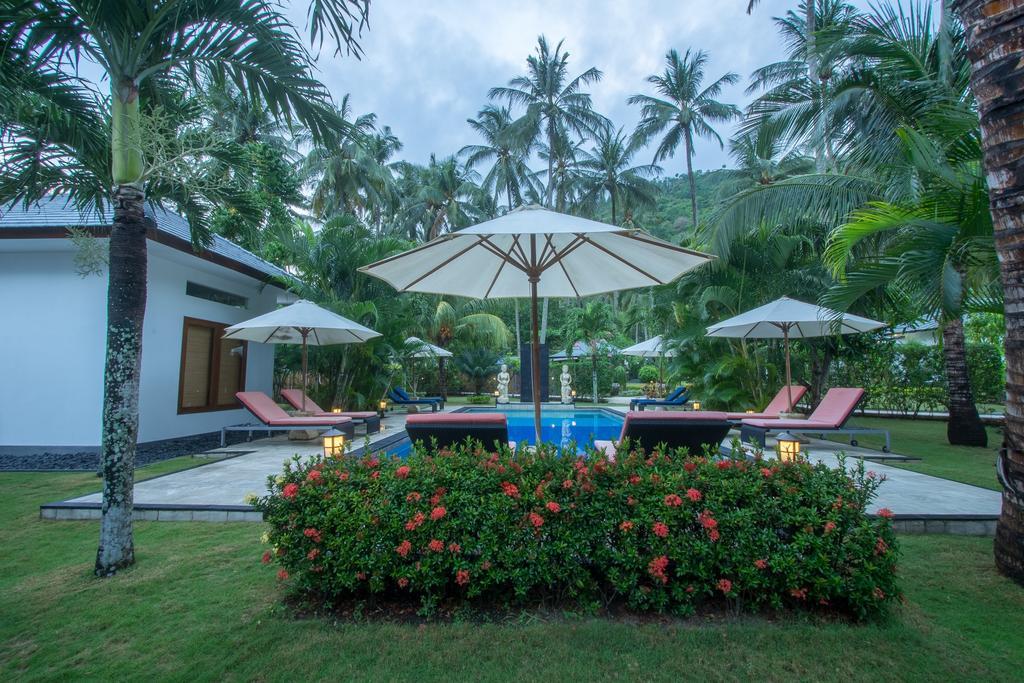 Dream Estate Resort Senggigi Extérieur photo