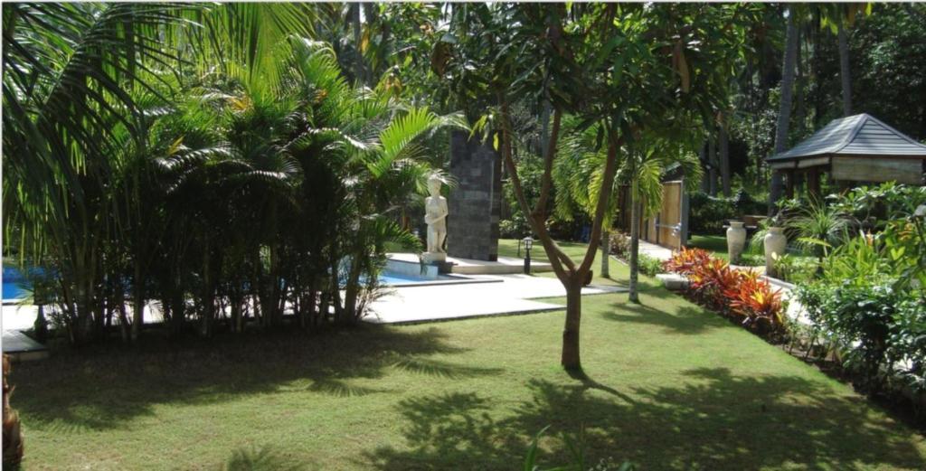Dream Estate Resort Senggigi Extérieur photo